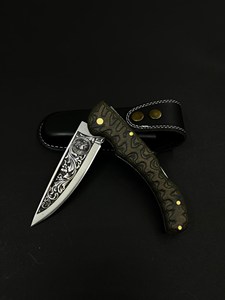 Cuchillo Plegable de Acero de Damasco SHARP POINT TRADES, Hoja Recta, Mango de Madera, Apertura con Perilla, Diseño Artístico, Hoja de 0.5mm - Product Image 1