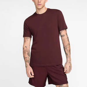 Camisetas de Hombre de Algodón 100% Negras con Diseño Deportivo y Logotipo Personalizado de Alta Calidad para Gimnasio - Product Image 4