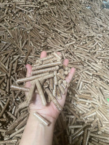 Pellets de madera de pino para sistemas de calefacción de biomasa renovable, calderas industriales de vapor, líneas de secado agrícola y soluciones de confort. - Product Image 2