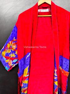 Robe kimono en soie crêpe de luxe pour femmes |   Imprimé floral fait main, col en V, taille élastique, manches courtes |   Printemps Été - Product Image 3