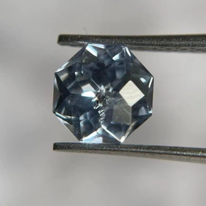 Zafiro azul claro natural de corte elegante. 1.10 quilates. - Product Image 1