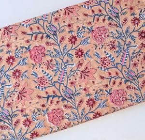 Tissu en coton artisanal en gros, imprimé à la main à Jaipur Sanganeri, matière première pour la confection de robes - Product Image 1