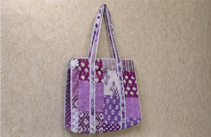 Sac fourre-tout de créateur violet en patchwork Kantha pour femme, fait main, matelassé en coton, style bohème, sac à bandoulière, fournisseur en gros - Product Image 5