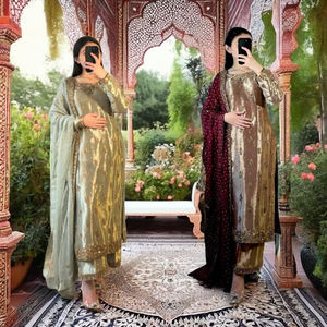 ชุดเสื้อท็อป-กางเกงพลัซโซพร้อมผ้าคลุมไหล่ ดีไซน์ใหม่จาก Tennecy สำหรับงานปาร์ตี้ Diwali ผลิตจากผ้าไหม Jimmy Chu แท้ ดีไซน์แบบกลับด้านได้ - Product Image 1