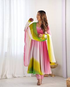Conjunto de Kurta de Georgette Fox de Primera Calidad para Mujer, con Adornos Elegantes, Vestido Tradicional Festivo que Incluye Dupatta para Fiestas - Product Image 1