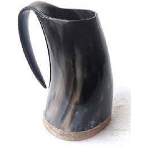 Chope à café en corne de buffle naturelle style Viking gravée, alimentée par gaz/batterie, idéale pour l'hôtellerie et l'extérieur – Inde - Product Image 2