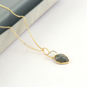 Collier en labradorite naturelle et pierre de lune arc-en-ciel, pendentif serti en or 18 carats, forme poire et rectangle, chaîne en câble, bijou cadeau - Product Image 3
