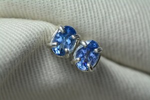Boucles d'oreilles en Tanzanite naturelle, argent sterling, pierre de naissance de décembre, cadeau pour elle, bijoux élégants et raffinés - Product Image 4