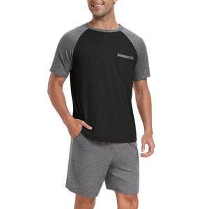 แฟชั่นสตรีทแวร์มาใหม่ ชุดเซ็ตเสื้อยืดกางเกงขาสั้นสองชิ้นสำหรับผู้ชาย ฤดูร้อน พิมพ์โลโก้ตามสั่ง แห้งเร็ว ผลิตจากโพลีเอสเตอร์/คอตตอน รับสั่งทำ - Product Image 3