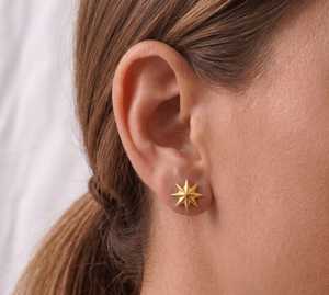 Boucles d'oreilles clous en argent sterling 925, inspirées de JoJo, motif étoile du Nord, plaqué or, bijoux célestes inspirés de l'anime - Product Image 4
