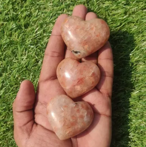 Ornement en cristal sculpté en forme de cœur en pierre de soleil naturelle, rose, pour la guérison et la décoration, cadeau - Product Image 6