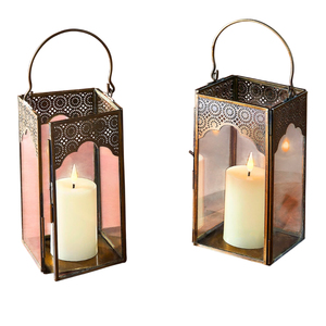 Farol colgante marroquí de metal de latón antiguo al por mayor para decoración del hogar, portavelas decorativo con acabado dorado para interiores. - Product Image 3