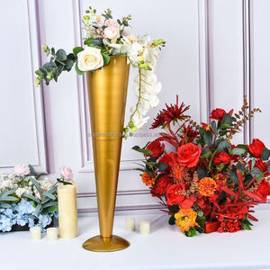 Artículos para el hogar para Hotel, jarrón de esquina interior de metal de latón, maceta decorativa para flores, florero de latón antiguo de acero para decoración del hogar - Product Image 6