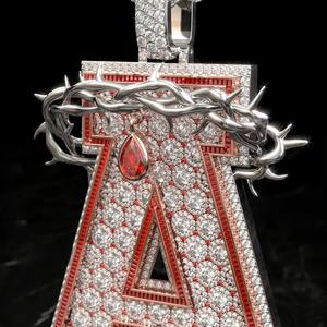 จี้เพชรคู่แบบกำหนดเองทรงกลมเจียระไนวิบวับ VVS มอยส์ซาไนต์ เงินสเตอร์ลิง สำหรับเครื่องประดับโมเสกหรูหราที่ได้รับการรับรอง - Product Image 4