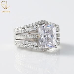 Ensemble de bagues de mariée en moissanite, taille radiante et ronde, or 14 carats, bague de fiançailles, alliance, ensemble de trois bagues - Product Image 2