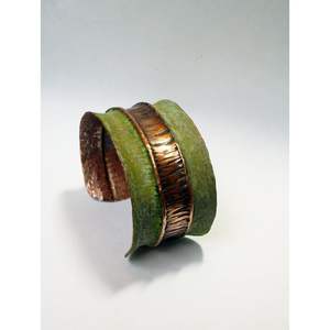 Pulsera de Cobre con Cristales, Moderna y Elegante, Hecha a Mano por RR ENTERPRISES de la India - Product Image 4