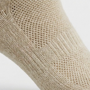 Chaussettes mi-hautes pour hommes, couleur unie, tricotées, respirantes, 100% coton, style classique pour l'automne, usage quotidien - Product Image 5
