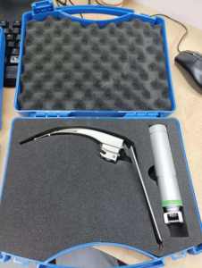 Juego de Laringoscopio de Fibra Óptica de Acero para Instrumentos Quirúrgicos Médicos con Mango Mac Blade, Manual, Reutilizable, para Uso Hospitalario - Product Image 6