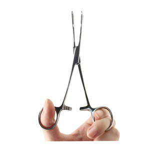 Pinzas Triangulares Ranuradas Manuales de Acero Pennington para Uso Hospitalario por SurgiRight - Product Image 3