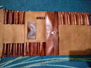 Nouvel Arrivage – Ensemble de Couteaux de Cuisine en Cuir Véritable Marron Foncé, Organisateur de Couverts Enroulable, Outil de Chef, Logo Personnalisé LKR-0364 - Product Image 4