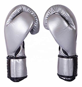 ถุงมือฝึกซ้อมมวยสำหรับผู้ชายแบบกำหนดเอง หนัง PU กันน้ำ กันลื่น สำหรับใช้งานกลางแจ้ง สีและโลโก้ตามสั่ง บริการ OEM คุณภาพเยี่ยม - Product Image 1