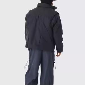 Blouson Bomber Homme Personnalisé OEM en Toile Brillante Noire à Capuche Anti-Bactérien Chaud Hiver Épaisseur Standard - Product Image 5