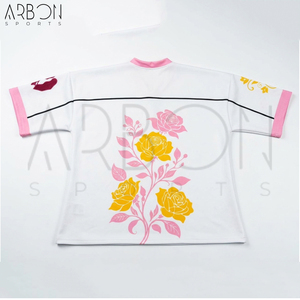 เสื้อเจอร์ซีย์อเมริกันฟุตบอลแขนสั้นสีขาวและชมพูลายตราสัญลักษณ์รอยัล ไซส์พลัส  งานพิมพ์แบบรีดร้อน คุณภาพดีจากซัพพลายเออร์ที่เชื่อถือได้  ทันสมัยและเป็นเทรนด์ใหม่ - Product Image 2