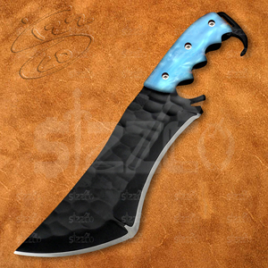 Couteau Tracker Premium Fait Main Personnalisé avec Manche en Résine Bleu Nacré et Lame en Acier D2 Thermolaqué, Full Tang, pour Bushcraft et Survie - Product Image 3