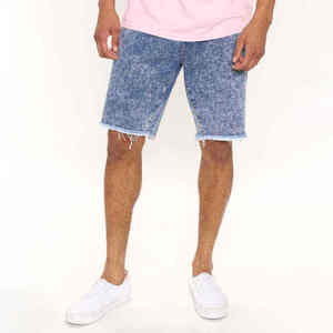 Shorts en jean amples et stylés pour hommes avec logo personnalisé, coupe ample, style streetwear, shorts en jean surdimensionnés pour hommes - Product Image 1