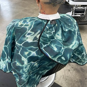 Capes de coiffure pour barbier à motif camouflage, en tissu polyester, avec fermeture élastique, extra longues, pour usage en salon de coiffure - Product Image 6
