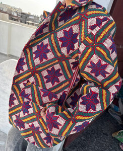 Veste Kantha en coton vintage faite à la main, réversible, matelassée, style bohème - Product Image 4