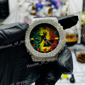 Reloj de Lujo con Diamantes Moissanite Estilo Hip Hop, Esfera Redonda con Detalles Arcoíris, Diseño Exclusivo - Product Image 6