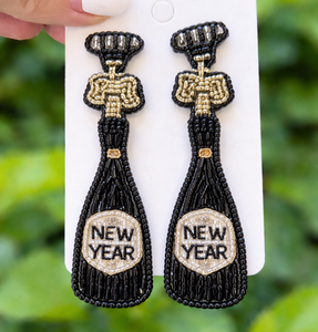 Dernières Créations : Boucles d'Oreilles Pendantes Brodées à la Main avec Perles, Accessoire d'Oreille Tendance Luxe Léger pour Mariage - Product Image 3