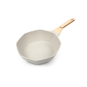 Wok léger antiadhésif avec finition de qualité supérieure, construction durable et surface facile à nettoyer pour une expérience de cuisson pratique - Product Image 3
