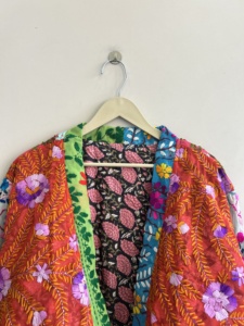 Chaqueta Tradicional Vintage Phulkari, Chaqueta Corta Bordada a Mano para Mujer, Chaqueta India Hecha a Mano - Product Image 6