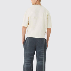T-shirt Homme Oversize Col V Manches Courtes 100% Coton Tricoté Écologique Décontracté avec Imprimé Rouge 01 sur le Devant - Product Image 3