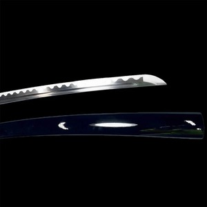 Cuchilla dentada de acero al carbono con mango de cuero y diseño de espalda recta, grado industrial, cuchilla única, OEM disponible - Product Image 2
