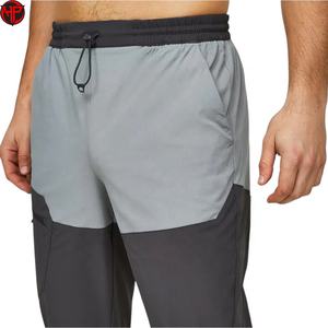 Ensemble de survêtement coupe-vent pour homme, design personnalisé, avec vestes zippées de haute qualité et pantalons de jogging en nylon - Product Image 3