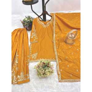 Conjunto de Top y Pantalón Elegante para Mujer con Dupatta de Lujo para Fiestas - Product Image 1