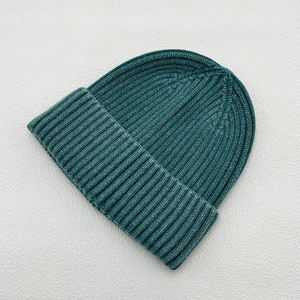 Bonnet en tricot côtelé uni, chaud pour l'hiver, avec revers, unisexe - Product Image 5