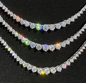 สร้อยคอและกำไลข้อมือแบบ Cuban Link สำหรับผู้ชาย เงินแท้ 925 ประดับเพชร VVS Moissanite ระยิบระยับ - Product Image 1