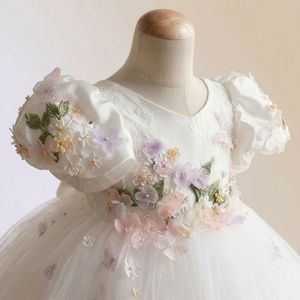 Vestido de niña de las flores de satén color marfil encantador de cuento de hadas, hecho a mano con bordado floral 3D, mangas abullonadas de mariposa y tul de princesa - Product Image 3
