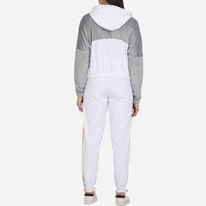 Venta al por mayor OEM nueva llegada transpirable con capucha chándal impreso hecho en fábrica tendencia de moda de manga larga de algodón mujeres cordón - Product Image 2