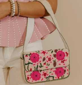 Fashionable <b>Pearl</b> Bead Clutch <b>Bag</b> for Women with Sophisticated Styling and Beautiful Handcrafted Details for Wedding Parties - Product Image 1