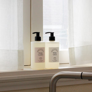 Savon Liquide Minéral Quotidien Comma Belle De Parfum 300ml Transparent avec Nettoyage Basique Hydratant à l'Eau et Glycérine - Product Image 4