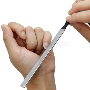 Lime à ongles double face en acier inoxydable de haute qualité, texture à grain fin, prise en main confortable, performance de façonnage fiable - Personnalisable - Product Image 5