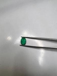 Émeraude naturelle de qualité supérieure de 3,55 carats, taille poire classique, taille émeraude, pierre précieuse en vrac pour bijoux fins de créateur - Product Image 3