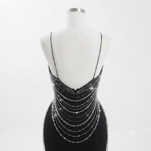 Robe de soirée sirène noire à perles et strass, dos nu, asymétrique, longue, pour soirée - Product Image 4