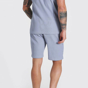 Polo piqué bleu clair pour homme, manches courtes, décontracté, respirant, tricoté, couleur unie, coupe classique, style streetwear - Product Image 2