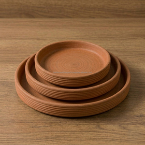 Juego de 4 Platos de Terracota Hechos a Mano, Vajilla de Barro con Borde Grabado, Platos para Servir, Juego de Vajilla Artesanal - Product Image 6